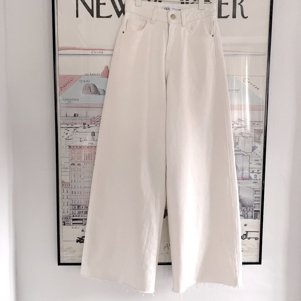 NWT Zara wide leg crop oatmeal denim with raw hem gold button size 0
